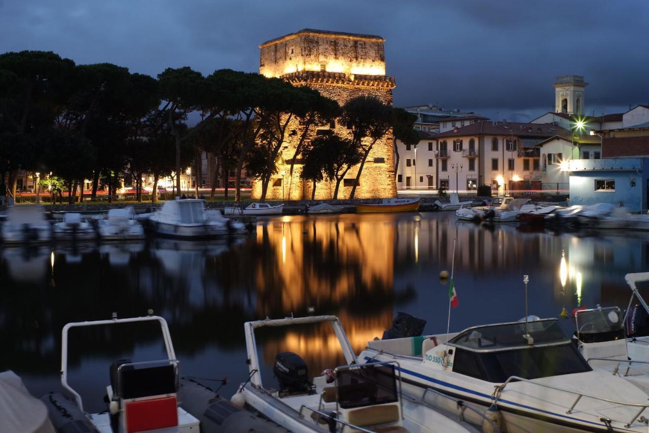 Tra Puccini Ed Il Mare Lejlighed Torre del Lago Puccini Eksteriør billede